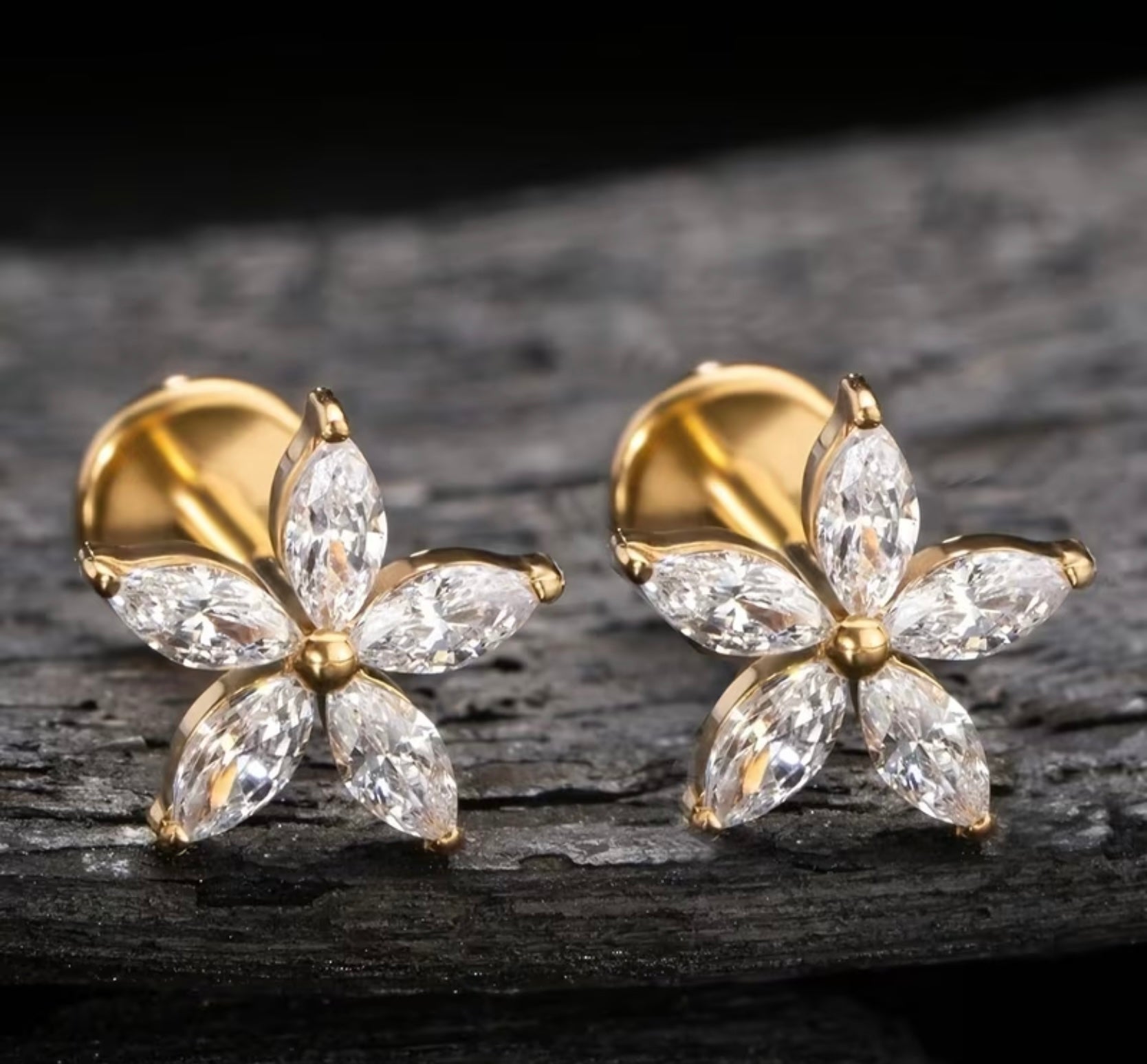 Flat back Flower Earrings